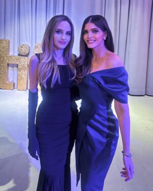 Ana Bárbara Instagram - Premier “Without Blood” junto a @angelinajolie directora de esta pelicula muy pocas directoras mujeres aplaudo tu trabajo👏👏👏. Gran ser humano fue un honor conocerla y ver esta emotiva pelicula protagonizada por el talentoso @demianbichiroficial  y la talentosa @salmahayek. #TIFF #withoutblood
