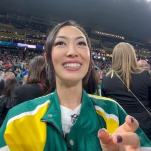 Ana Hikari Instagram - Eu vivi um sonho ontem! Quando comecei a assistir os jogos, nunca pensei que pudesse ver um aqui no meu país. É felicidade que não cabe em mim!!! Ainda sem palavras pra descrever tudo!!! É NFL!! É CADA VEZ MAIS NOSSO !!! Obrigada @nfl e @nflbrasil por esse momento! Obrigada meu time do coração @packers ❤️🏈🫶🇧🇷

_____________

I lived a dream yesterday! When I started watching the games, I never thought I could see one here in my country. It’s happiness that doesn’t fit in me!!! Still no words to describe everything!!! It’s NFL!! IT IS MORE AND MORE OURS!!! Thank you my favorite team of all times @packers ❤️🏈 🇧🇷 @packers.br NFLThreads

thank you so much @nfl @packers @packers.br @marriottbonvoy @courtyardhotels for the whole amazing experience!

ad