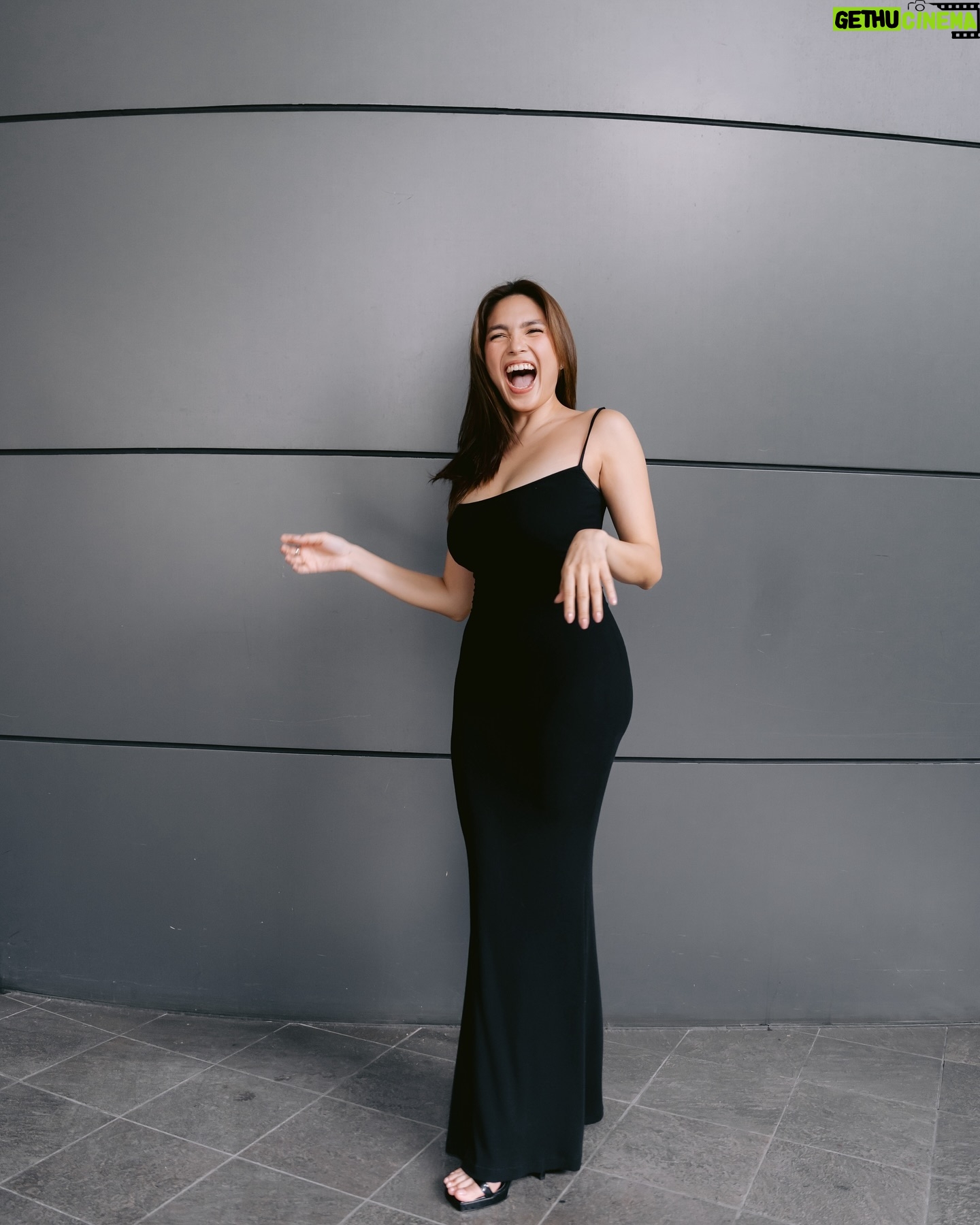 Andrea Torres - 14.2K Likes - & herself