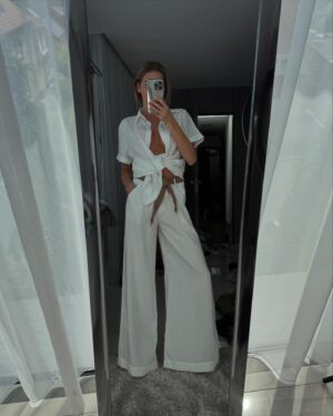Andrea Verešová Instagram - White or brown ? 🤍🤎
Biela alebo hnedá? 😉☝️

#ootd