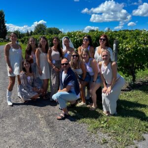Andréanne Moran Instagram - Best I DO crew 💍👰🏻‍♀️🤍

#bridetobe #bridesquad