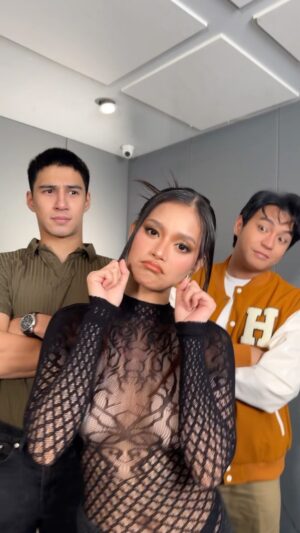 Angela Morena Instagram - Watch it here 👉 https://vivamax.page.link/Butas

TAAS KAMAY NG MGA MAHILIG MAGMAHAL NG SYOTA NG IBA D’YAN!

#BUTAS NOW STREAMING WORLDWIDE exclusively on #Vivamax Starring #AngelaMorena #AngelicaHart #AlbieCasiño #JDAguas

www.vivamax.net