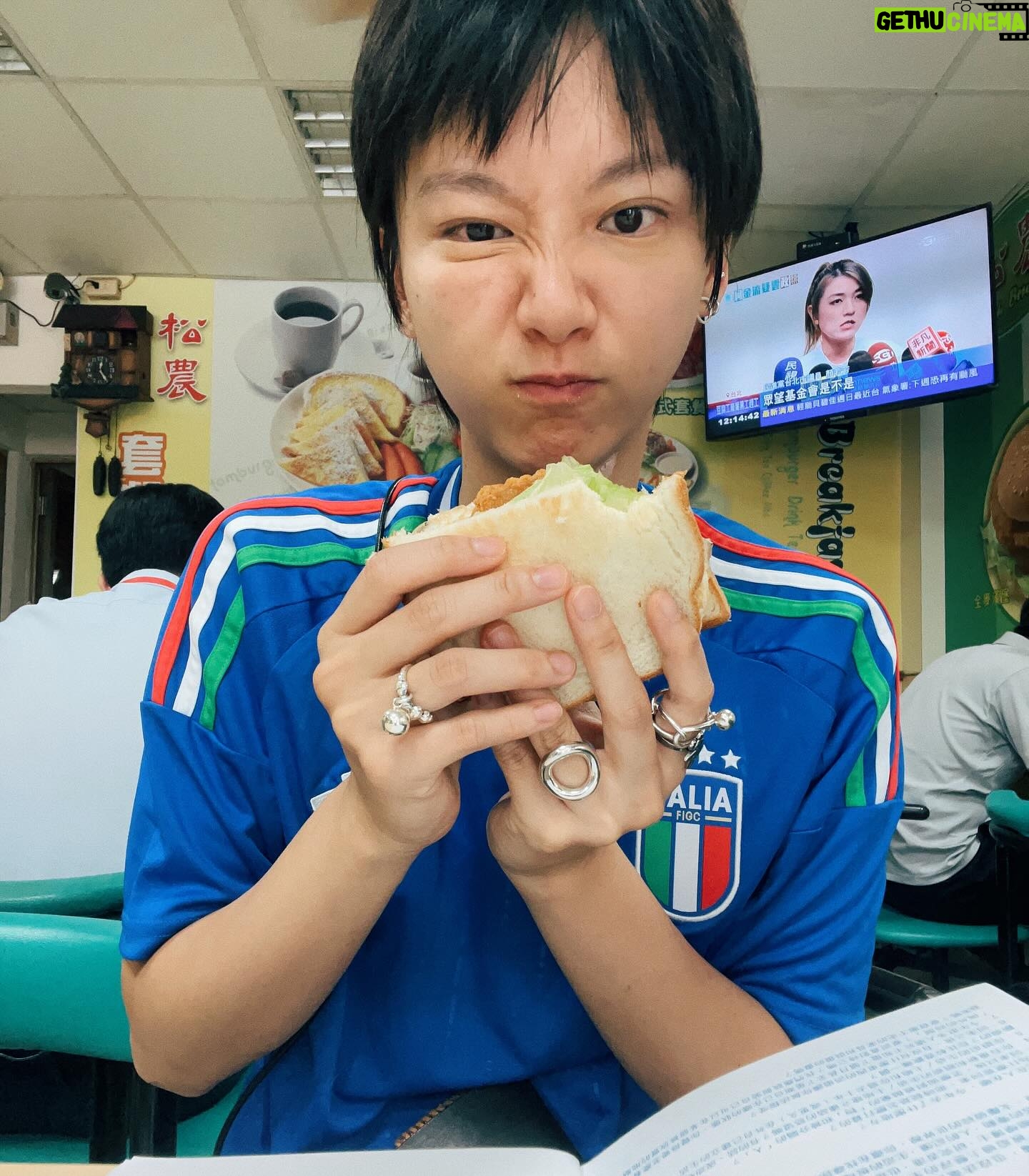 Angela Yuen - 16.2K Likes - A day in Taipei looks like this- breakfast alone, some mindful reading at 女書店 and undoubtably wrapping the night with football practice 🥹⚽️ (多謝超級可愛的大家陪我練基本功)