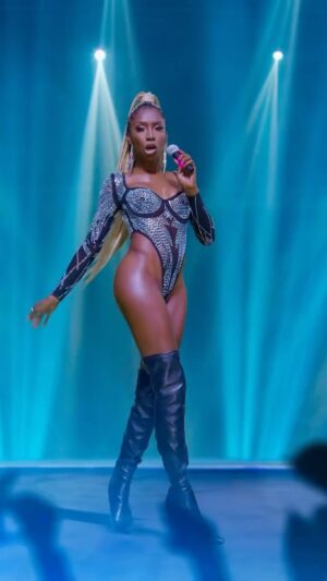 Angelica Ross Instagram - Category is…🐈‍⬛ #Purrr 🎶
AVAILABLE ON ALL PLATFORMS 💋