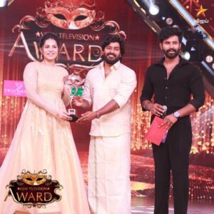 Angelin B Instagram - Find Of The Year - Angelin 😍❤️ #NowShowing #9thAnnualVijayTelevisionAwards #VTA #VijayStars #VijayTelevision #VijayTV