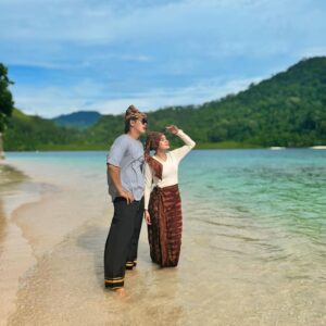 Angie Ang Instagram - Mokasi Padang… 🫶🏼 
Keindahan alam, kelezatan rendang dan dendeng, keramahan Urang awak 🫶🏼