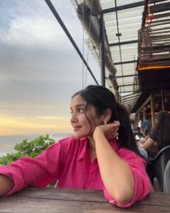 Actress Anikha HD Instagram Photos and Wallpapers September 2024