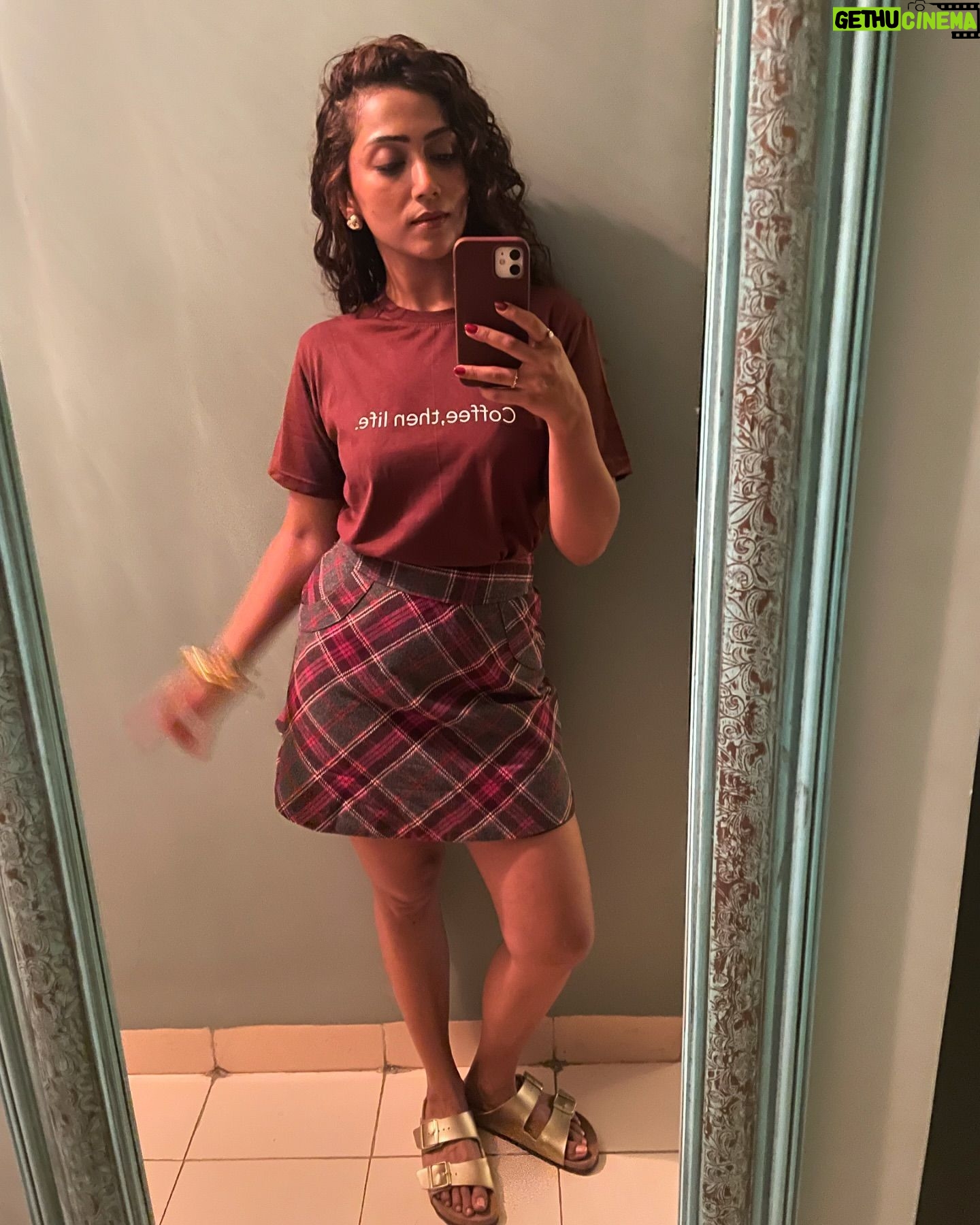 Anindita Bose - 4.3K Likes - 🚽 day
.
.
.
.
.
#august #recap #aninditabose #photodump #randomclick