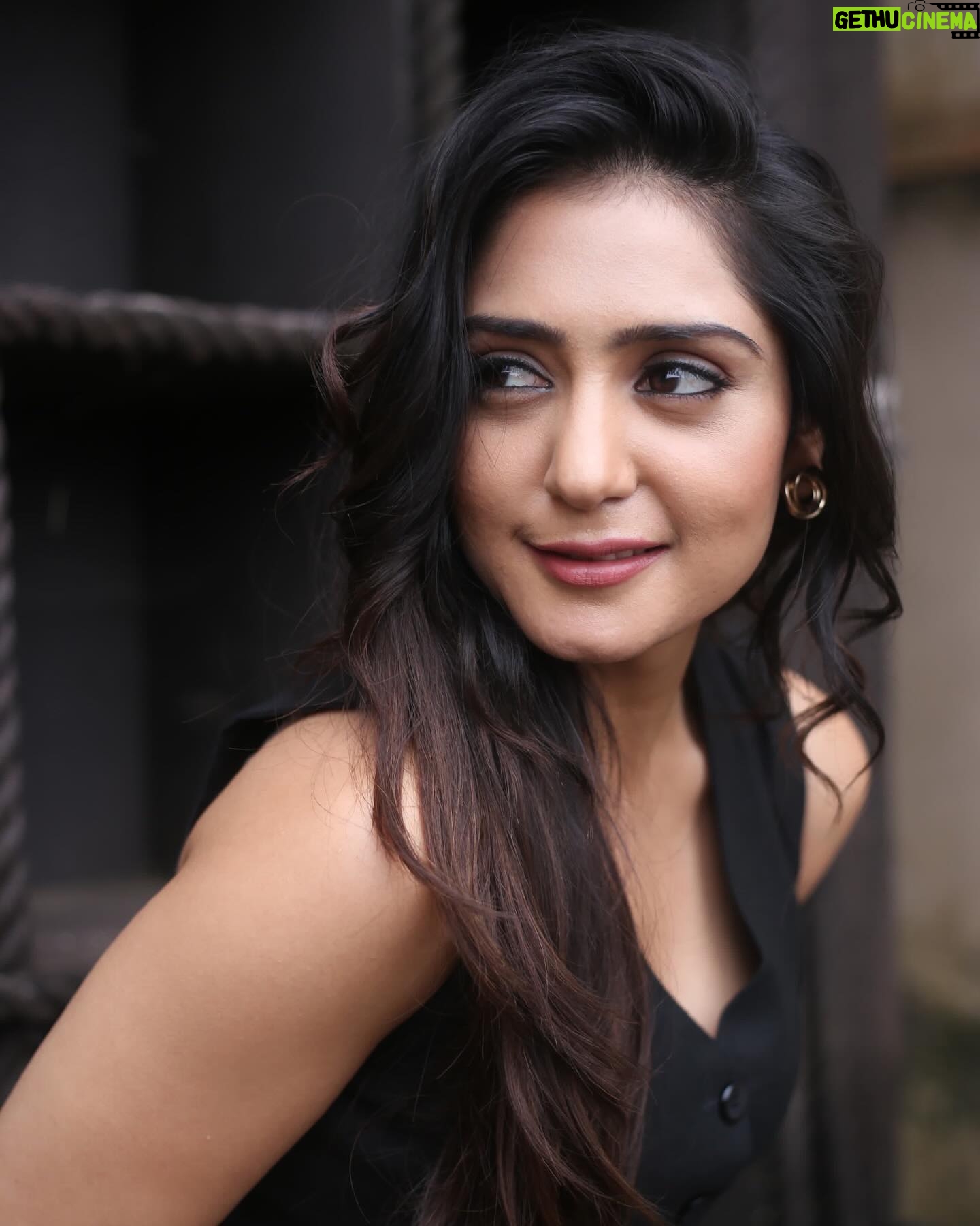 Anjali Tatrari - 46.7K Likes - Ik Waari Tak Le Mere Valo Hass Ke
Nikki Jihi Pyaar Wali Gall Koi Dass Ke 🖤
#anjalitatrari