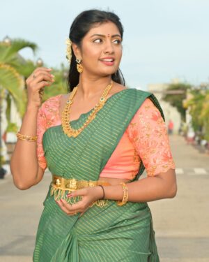 Anjana Srinivas Instagram - @im_anjanasrinivas has janaki in frame 😍 

#anjanasrinivas #janakisamsara #nakshatrasrinivas #starsuvarna #janakisamsaraonstarsuvarna