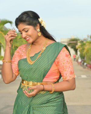 Anjana Srinivas Instagram - @im_anjanasrinivas has janaki in frame 😍 

#anjanasrinivas #janakisamsara #nakshatrasrinivas #starsuvarna #janakisamsaraonstarsuvarna