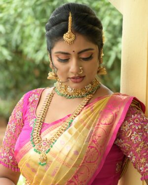 Anjana Srinivas Instagram - 🩷🧿🩷

#janaki #anjanasrinivas