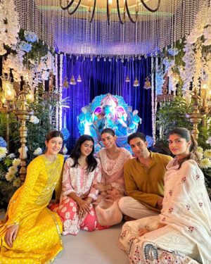 Anjini Dhawan Instagram - Ganpati Bappa Morya❤️🙏🏻🥰✨
