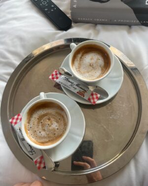 Anne Hathaway Instagram - 🍒☕️🍉☀️🚤🏖️