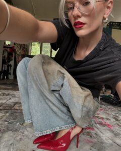 Actress Annet Charitonova HD Photos and Wallpapers December 2024