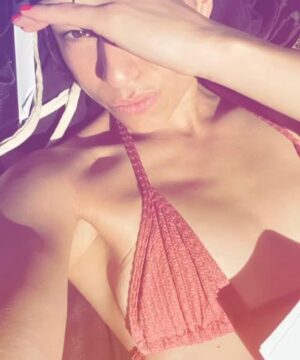 Antonia Giesen Instagram - Por siempre el sol.