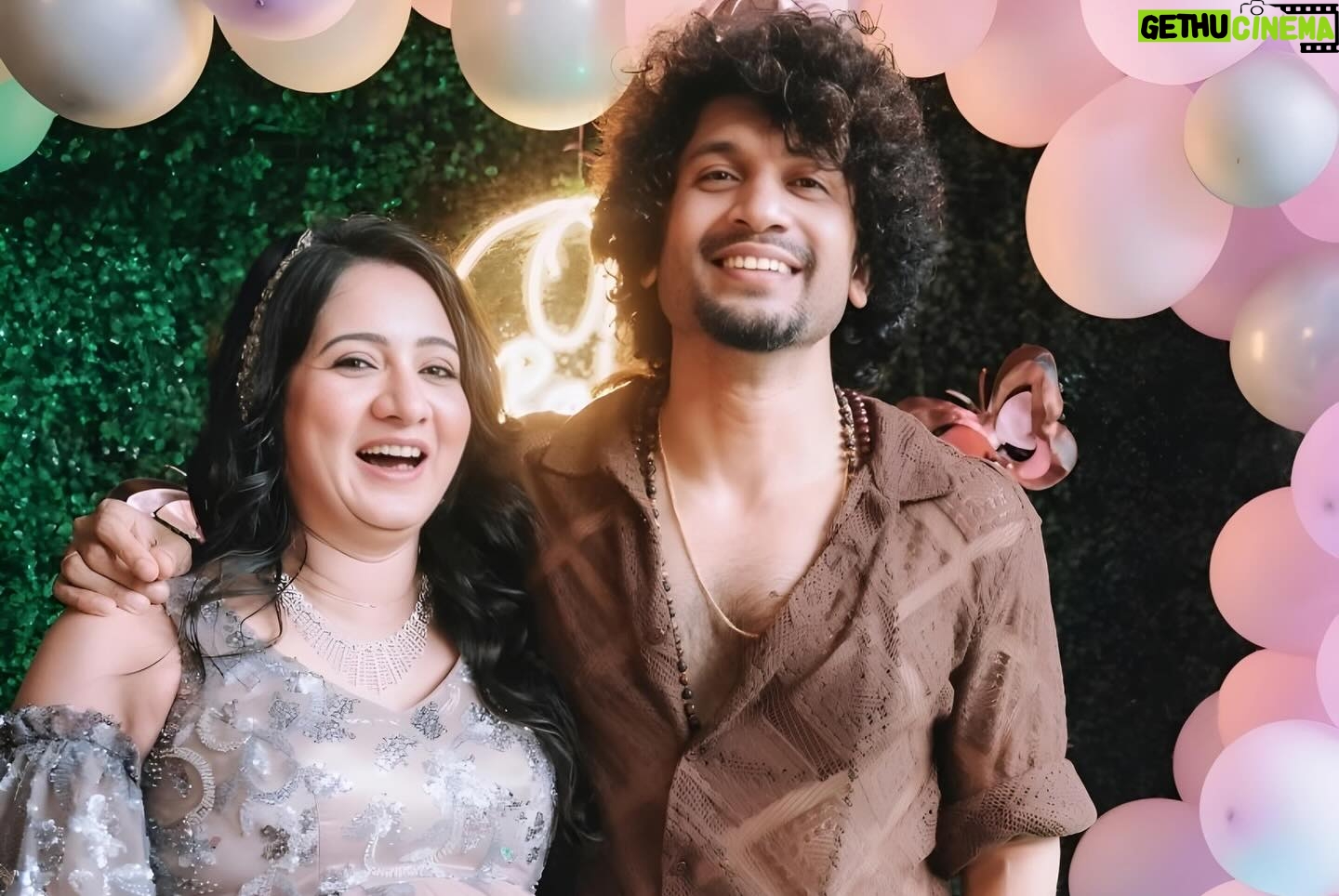 Anu Prabhakar - 73.5K Likes - Whoa!! This was one baby shower to remember for a lifetime!! Fun, laughter, genuine blessings from people who i love the most. All the credits go to @goldenstar_ganesh sir and the his lovely lady @shilpaaganesh mam for hosting this awesome awesome baby shower for me. Mam you’ve been a friend , a guide , an elder sister and sometimes even a mom whenever needed you the most. I really dont know how to say thanks to you. The food , the decor , the arrangements, the invitees were just super pinpoint perfect. I really love you mam. Thank you again. Ganesh sir thank you for being the bestest host ever. We laughed soooooo much because of you. Your simplicity since the time I’ve known you is inspirational. Love you too. Thankyou to all who came by to wish me and the baby. I will remember this forever ❤️ Thanks God for all these lovely people in my life 🥰💝