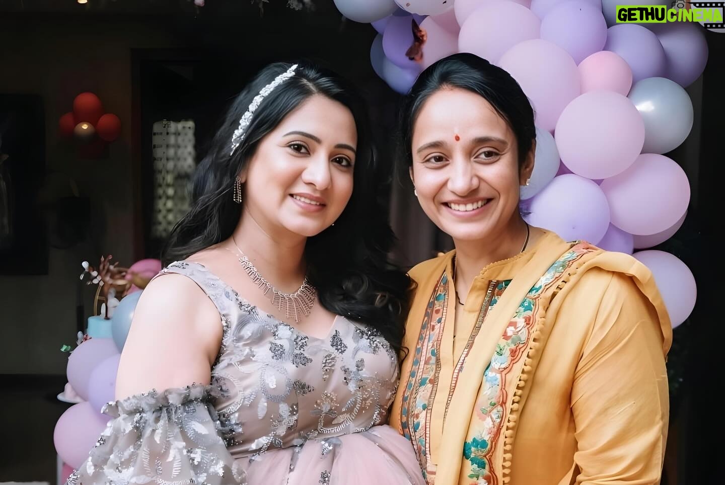 Anu Prabhakar - 73.5K Likes - Whoa!! This was one baby shower to remember for a lifetime!! Fun, laughter, genuine blessings from people who i love the most. All the credits go to @goldenstar_ganesh sir and the his lovely lady @shilpaaganesh mam for hosting this awesome awesome baby shower for me. Mam you’ve been a friend , a guide , an elder sister and sometimes even a mom whenever needed you the most. I really dont know how to say thanks to you. The food , the decor , the arrangements, the invitees were just super pinpoint perfect. I really love you mam. Thank you again. Ganesh sir thank you for being the bestest host ever. We laughed soooooo much because of you. Your simplicity since the time I’ve known you is inspirational. Love you too. Thankyou to all who came by to wish me and the baby. I will remember this forever ❤️ Thanks God for all these lovely people in my life 🥰💝