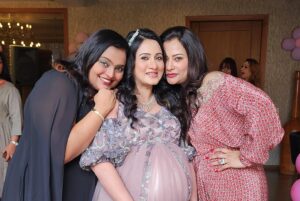 Anu Prabhakar Instagram - Whoa!! This was one baby shower to remember for a lifetime!! Fun, laughter, genuine blessings from people who i love the most. All the credits go to @goldenstar_ganesh sir and the his lovely lady @shilpaaganesh mam for hosting this awesome awesome baby shower for me. Mam you’ve been a friend , a guide , an elder sister and sometimes even a mom whenever needed you the most. I really dont know how to say thanks to you. The food , the decor , the arrangements,  the invitees were just super pinpoint perfect. I really love you mam. Thank you again. Ganesh sir thank you for being the bestest host ever. We laughed soooooo much because of you. Your simplicity since the time I’ve known you is inspirational. Love you too. Thankyou to all who came by to wish me and the baby. I will remember this forever ❤️ Thanks God for all these lovely people in my life 🥰💝