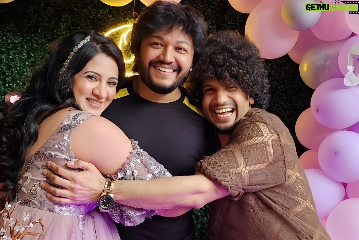 Anu Prabhakar - 73.5K Likes - Whoa!! This was one baby shower to remember for a lifetime!! Fun, laughter, genuine blessings from people who i love the most. All the credits go to @goldenstar_ganesh sir and the his lovely lady @shilpaaganesh mam for hosting this awesome awesome baby shower for me. Mam you’ve been a friend , a guide , an elder sister and sometimes even a mom whenever needed you the most. I really dont know how to say thanks to you. The food , the decor , the arrangements, the invitees were just super pinpoint perfect. I really love you mam. Thank you again. Ganesh sir thank you for being the bestest host ever. We laughed soooooo much because of you. Your simplicity since the time I’ve known you is inspirational. Love you too. Thankyou to all who came by to wish me and the baby. I will remember this forever ❤️ Thanks God for all these lovely people in my life 🥰💝