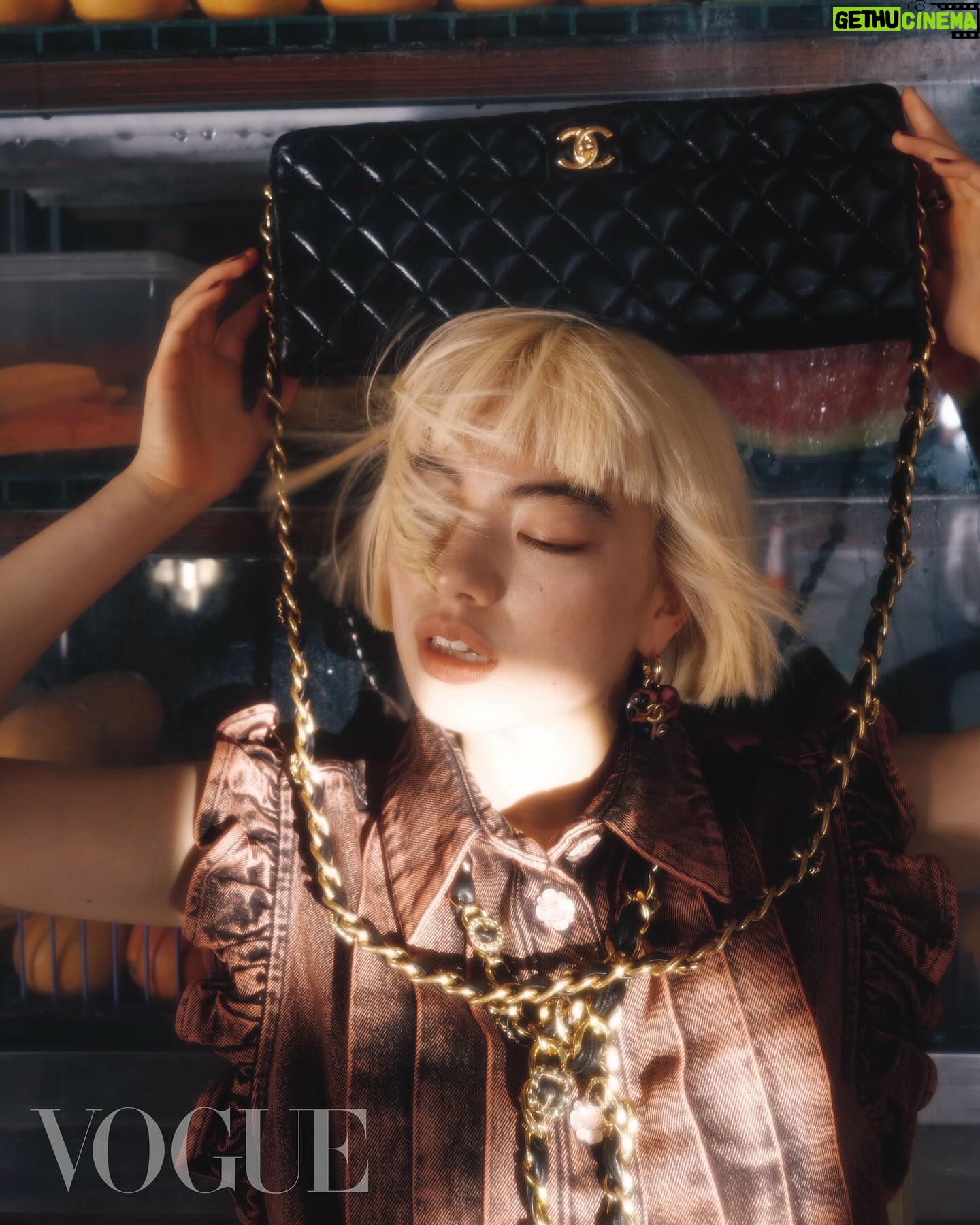 Aoi Yamada - 4.8K Likes - Shooting in Taipei for
@chanelofficial @voguetaiwan
Project director/ Amber Lo
Art director/ @shocklin
Photograher @puzzleung
Stylist/ David Lai
Makeup/ @sunnyhsu734
Hair/ @weic_lin
Photography Assistants @bobisman1202 @chengyilee