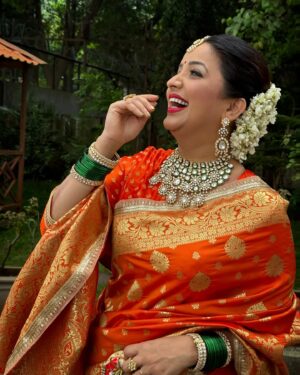 Apurva Nemlekar Instagram - .
Heritage swag ❤️
.
Makeup - @manishakolge_makeup_artist 
Hairstylist - @manisha_kolge_academy 
Costume stylist - @manasi_rane_96 
Saree - @designer_kazbee 
Jewellery - @sorayaajewels_ 
.
#apurvanemlekar #ganeshotsav #starpravahganeshotsav2024 #khajinabappachyagoshtincha