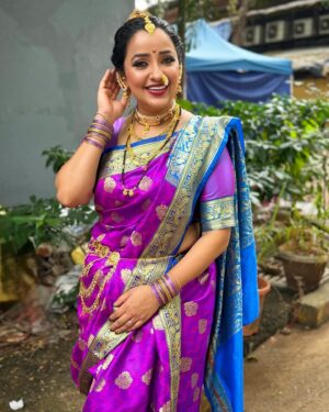 Apurva Nemlekar Instagram - .
All set ready for “Star Pravah Ganeshotsav 2024”…
On 1st Sept at 7pm only on @star_pravah 
.
Makeup - @manmeet_makeup_artist9201 
Costume by: @harshalds
@reema_dsouza18  @raj_rajpurohit11
.
#apurvanemlekar #ganeshotsav #starpravahganeshotsav2024 #khajinabappachyagoshtincha