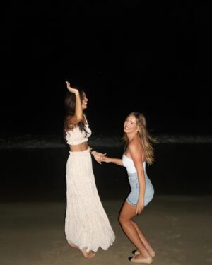 Arielle Reitsma Instagram - made unforgettable memories with the girls in Puerto Rico @elsanjuanhotel