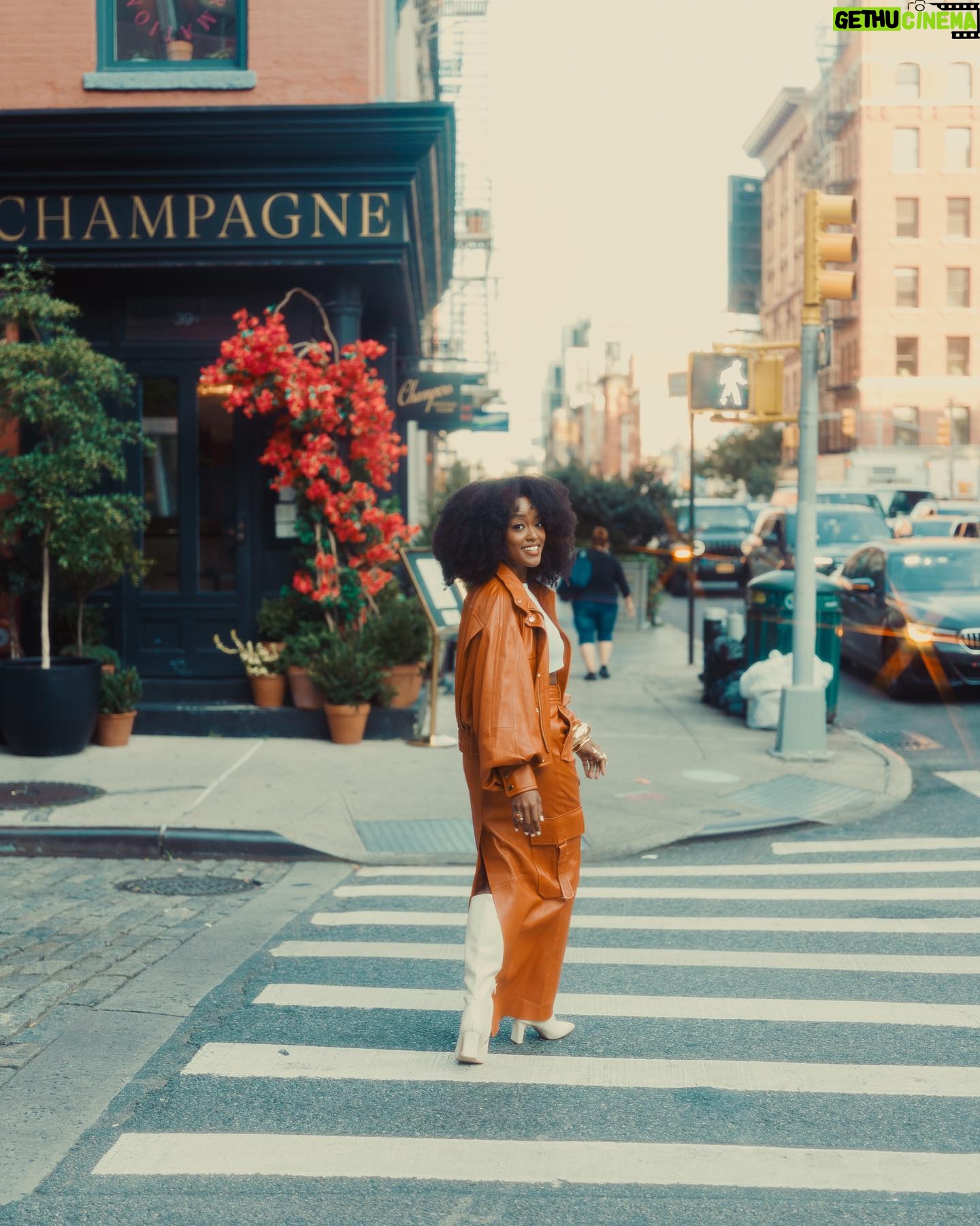 Arsema Thomas - 14.1K Likes - Could you tell it was my first NYFW? 

Thank you to @braylendion for the portrait! @theophilio @melittabaumeister @gugubygugu @manthe.ribane @africanfashioncouncil @katebarton for inviting me. It is an honor and privilege to get to support African, sustainable and/or emerging designers always. 

Thank you @marieclairemag and @nikkiogun for inviting me and @chipsheridan to celebrate love and 30 years of NYFW with you xx

And always thanks to my support team of @toyeadedipe for styling me and @kymberberry for face beat and @imprintpr for it all. 

@chipsheridan is a menace. 

#nyfw