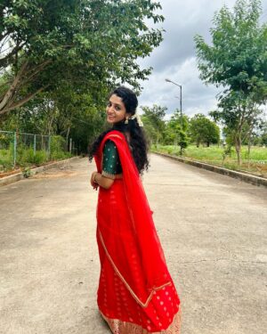 Arsha Baiju Instagram - Bengaluru Naatkal♥️ 
#dhawani 
📸 @navaneeth._.s 
Accessories @menorah_jewellers
Blouse stitching @zoandzi_by_sanam