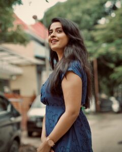 Actress Arthana Binu HD Photos and Wallpapers January 2025