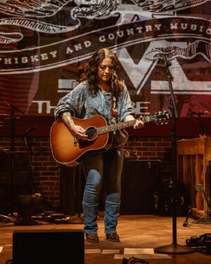 Ashley McBryde Instagram - This is all because of, and for, YOU. Thank you, Trybe, for a night of togetherness !! Let’s “bad old days“ together again soon !! 

📸: @hayleyshoots