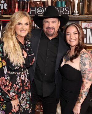 Ashley McBryde Instagram - It was an honor to sing with the one and only Vince Gill honoring Tony Brown at the #ACMHonors. Thanks for having me for a night such magical moments. @acmawards

Jumpsuit- @amandauprichard
Jewelry- @capucinedewulf 
Styled by @blakelyecollier 
Hair and makeup - @dayna.anne