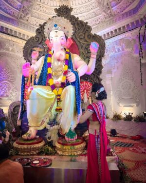 Ashna Kishore Instagram - Bappa Aale 🥹💗Ganpati Bappa Moreya🙏🏻😇🧿✨
Happy Ganesh Chaturthi everyone 😇🙌🏻💗