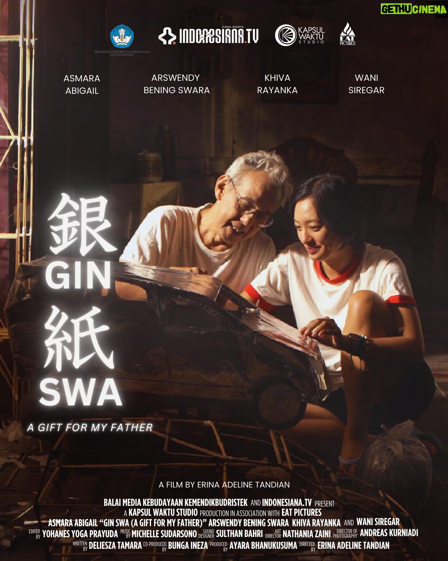 Asmara Abigail - 2.5K Likes - Film Pendek Layar Perempuan yang akan tayang di @indonesiana.tv bersama dengan @balai_budaya
@asmaraabigail @arswendybeningswara @khivaiskak @wani.siregar keempat nyawa utama dalam film ini, yang menghidupkan cerita ini.
Produser : Ayara Bhanukusuma @afeelmaker
Co-Produser : Bunga Ineza @inezabastaman
Sutradara Erina Adeline Tandian @erina.adeline
Penulis : Deliesza Tamara @tam4rad
DOP : Andreas Kurniadi
Penata Artistik : Nathania Zaini @nathania_z
Penata suara : Sultan Bahri @_subahri
Penata Musik : Michelle Sudarsono @michellesudarsono
Editor : Yohanes Yoga Prayudo @johannesjoga
Produser Pelaksana : Hadza Aulia @hadzaaaulia
Manager Lokasi : Regi T. Malaka @egi.tm
Runner Produksi : Kafi Eru Fratama
Storyboard : Karissa Aisha Anjanika
Penata Peran : Faris Amar Gymnastiar @farisamarr
Asisten Sutradara : Theresia Vela @theresiavela
Koordinator Pemain : Diva Eureka, Alif Muhammad Anshor
Pencatat Script : Windy S. @__winsy
Asisten Kamera : Prakoso Septian, Deni Rizal
Key Grip : Fadil Fadila
Pengawal Kamera : Diva Rezon Nathaniel
Penata Cahaya : M. Yazi Bustomy
prop Master : Elza Koswa
Set Dresser : Jelang Damba Asmara, Zain Fadhlurrahman, Ballan Radhi S.
Penata Rias : MJ Maya @androginipunk
Make Up effect : Keisha Salkira Zain @keishasalkira
Asisten perekam suara : Gracetina A. Silaban
Operator zoom : Zaki Annas
Ass. Editor : Angga Saputra
Bts : Kevin Fadilah Wahyu
Post Production : @the_organism
Original Soundtrack : Waktu Adalah Misteri (@michellesudarsono )