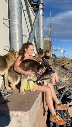 Aspen Ladd Instagram - 10,015 ft up and taking it all in with my brother, sister, and our pups tonight 🙂
