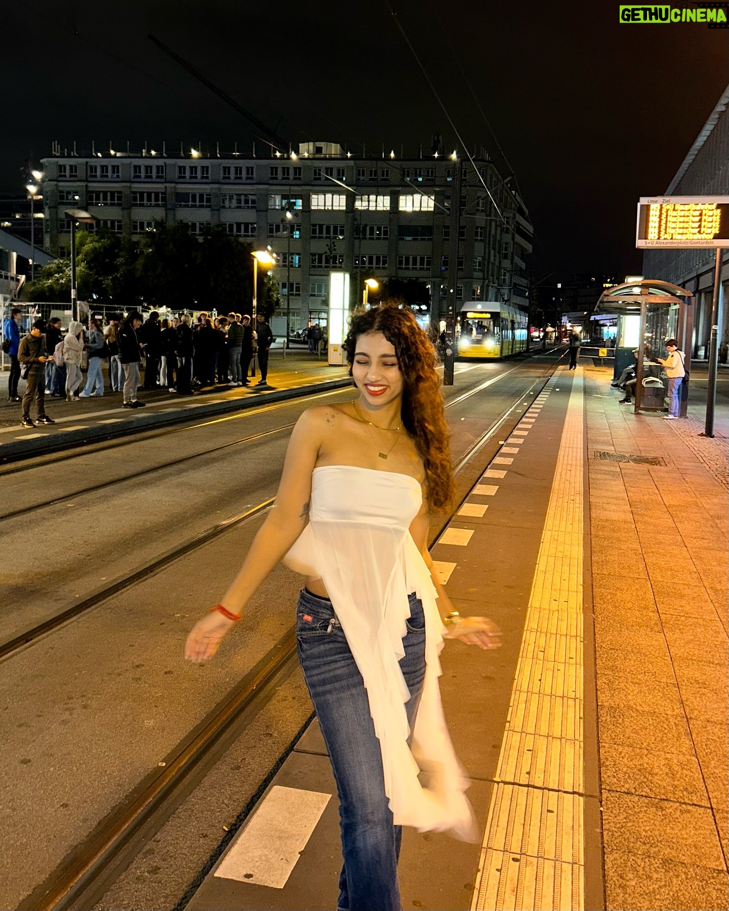 Avanthika Babu - 13.3K Likes - So this is 22?
#22birthday #Berlin