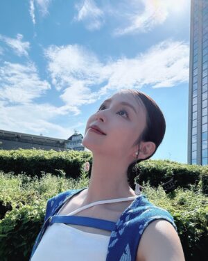 Aya Hirano Instagram - 【グランブルーファンタジー】
⁡
『ぐらぶるTVちゃんねるっ！』に2週に渡ってゲスト出演させていただきました！
ブローディアとベアトリクスのお話をたっぷり💖
プライベートやお仕事の裏話もたくさん！
⁡
YouTubeにて公開されているので、
お時間ある時に是非見てみてください✨
⁡
⁡
vest,pants: @uttrykk_official 
earrings: @__ripsalis__
rings: @plafu77 @ovovjewerlyofficial 
bracelet: @caki.jewelry 
accessories: @rhodes_showroom 
⁡
⁡
#グランブルーファンタジー #グラブル
#ぐらぶるtvちゃんねるっ
#ベアトリクス #ブローディア
#ayahirano #平野綾