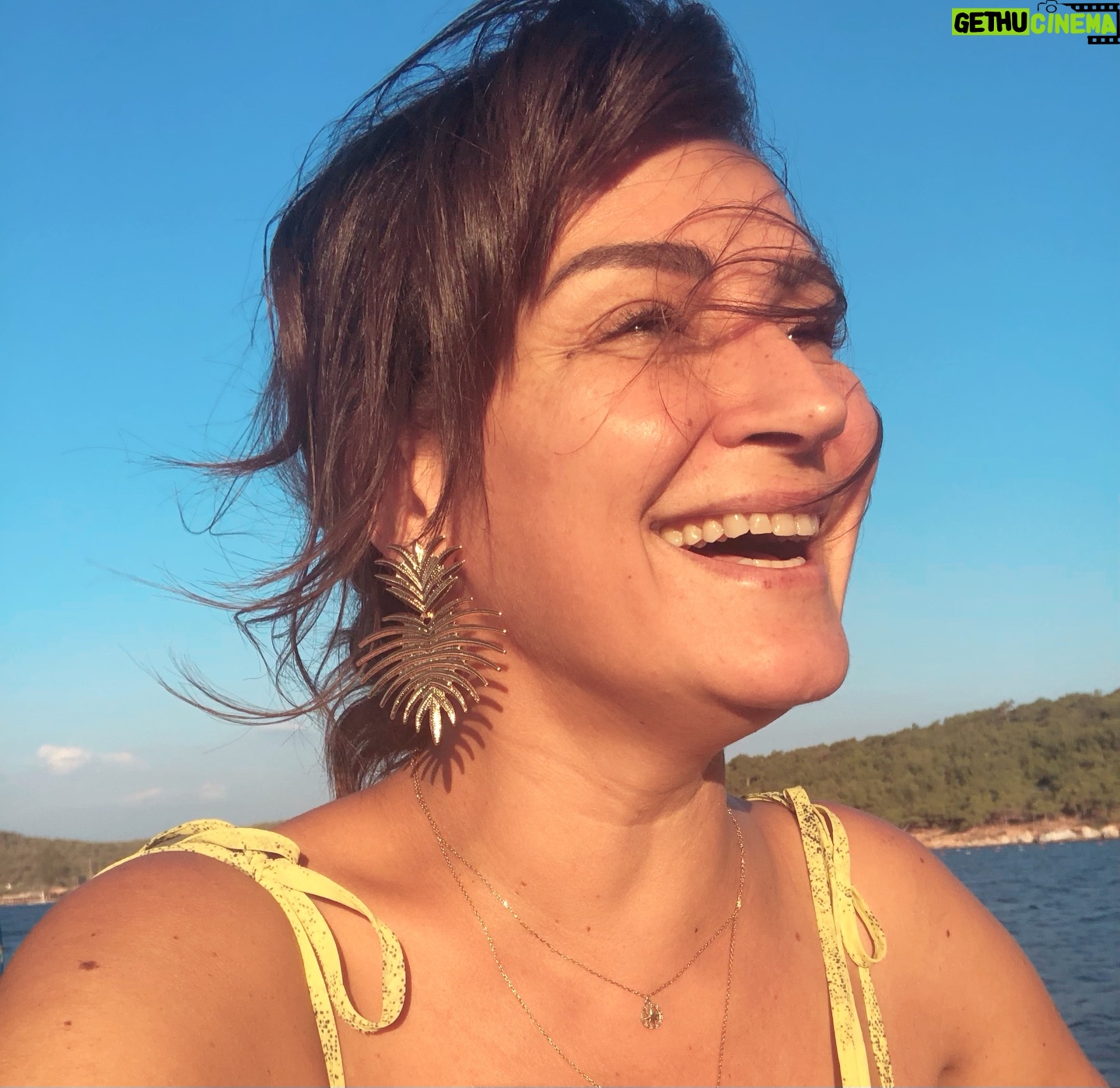 Ayça İnci - 1.1K Likes - 🌞💙🌊⛵️🛟⚓️