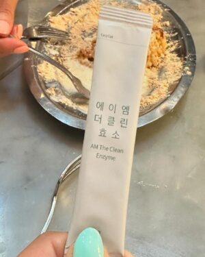 Bae Yoon-jung Instagram - 모든게 쉽지않음..
요즘 자주보는언니들🫣