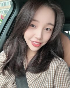 Actress Baek A-yeon HD Photos and Wallpapers September 2024