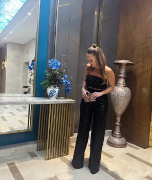 Begüm Öner Instagram - #kıbrıs 
#styling 👉🏻 @bybestekorkmaz 
#reklam
