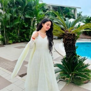 Bhoomika Mirchandani Instagram - From the bhajan to the frame, it’s beautiful🤍