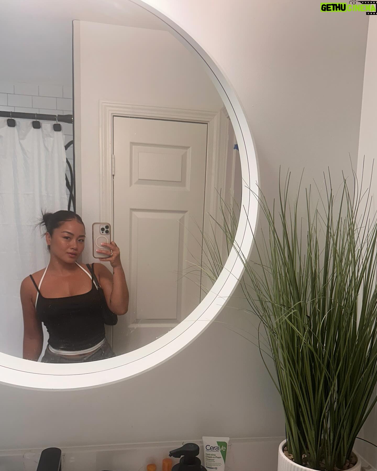 Bi Nguyen - 5.7K Likes - August dump. 🥹