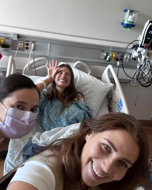 Bianca Balti Instagram - Last Sunday, I checked myself into the ER to find out that my lower abdominal pain was stage 3C ovarian cancer. 
It’s been a week full of fear, pain and tears but mostly love, hope, laughter, and strength. 
(check these pics out for proof, lol)

I have a long journey ahead, but I know I will beat this. For myself, my loved ones (my daughters are at the top of the list), and all of you who need strength, you can borrow some of mine cause I have loads. 

Life happens; give it a reason. 
So far, cancer has given me a chance to find beauty through life’s hurdles.