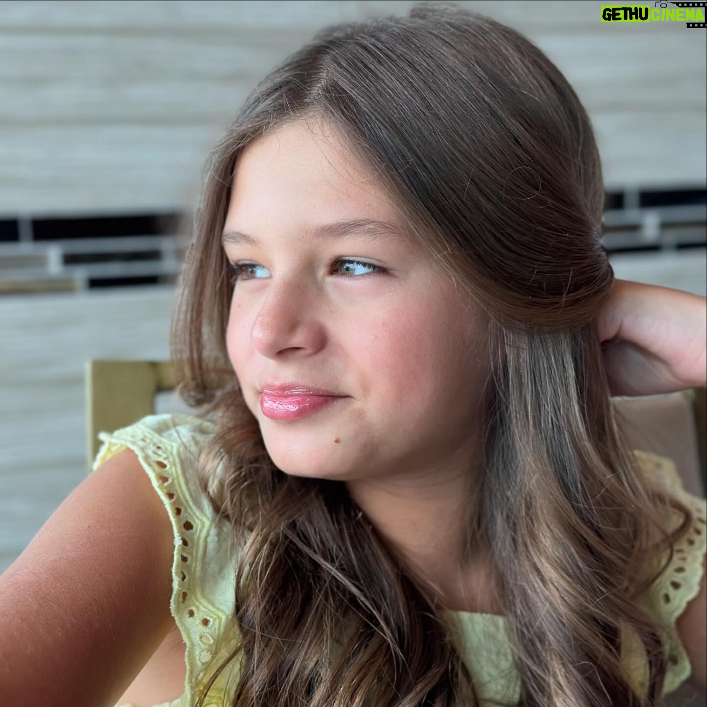 Bianca Castanho - 29K Likes - 1, 2, 3, 4 ou 5?!! Eu escolho todas!!! 🥰🤩💗 #maecoruja #minhaprincesa #bonecadamamae #amordaminhavida