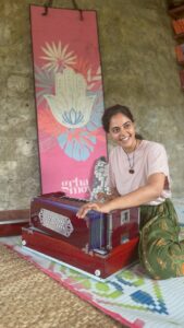 Actress Bindu Madhavi HD Photos and Wallpapers December 2024