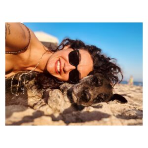 Birce Akalay Instagram - _________Bazı kızlar çok güzel.

The most blessed summer passes as fast as a firecracker.

🧜🏻‍♀️💅🏼💋🌹🥂🏝️