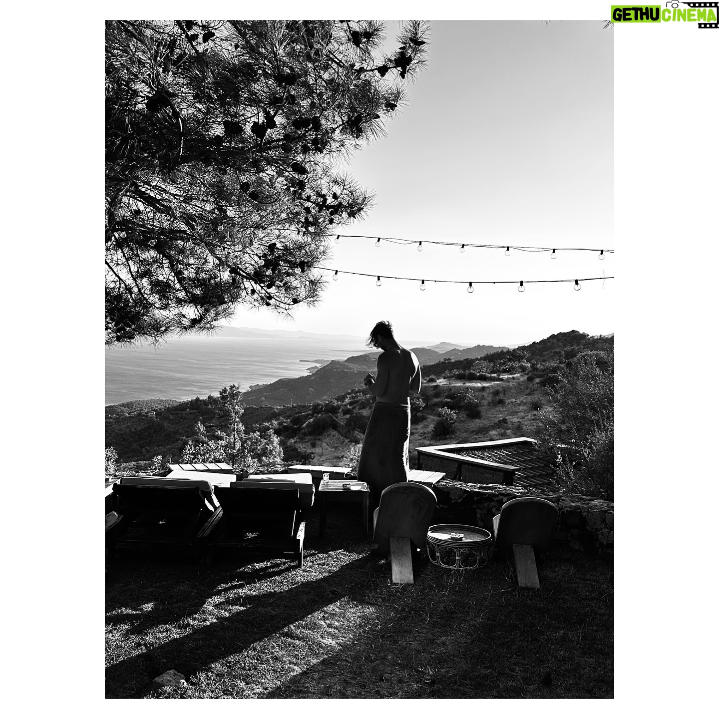 Birce Akalay - 217.7K Likes - The most blessed summer has begun.
🐚🥂🐦🔥🧜🏻♀️
& to be continued.
Ps: My home for years. All the employees are my family. I'm glad you're here, let's be together forever.
Thank you all from the bottom of our hearts.
@simurginn 🐾
I love you so much my magic box, my phoenix!
@dilarakarabay 🫀