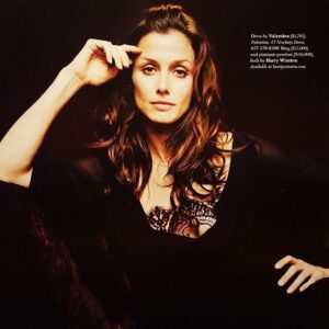 Bridget Moynahan Instagram - Just thinking… #tb @albertoguzmanhair @basiazamorska @raybrownpro